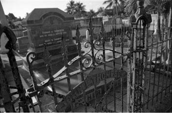 Cemetery03