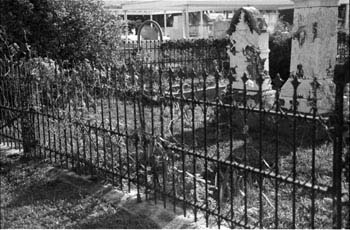 Cemetery09